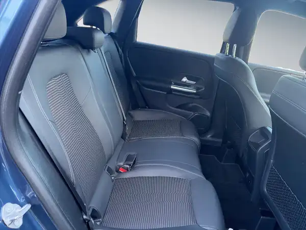 MERCEDES-BENZ B 200 (12/15)