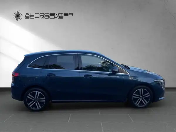 MERCEDES-BENZ B 200 (7/15)
