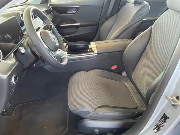 MERCEDES-BENZ C 180 (10/15)