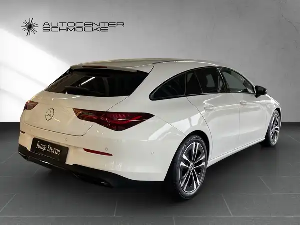 MERCEDES-BENZ CLA 180 (6/15)