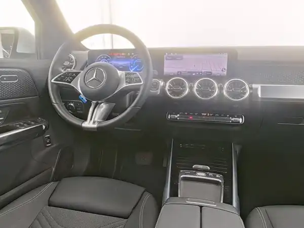 MERCEDES-BENZ EQB 250+ (7/14)