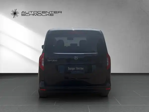 MERCEDES-BENZ EQT 200 (5/15)