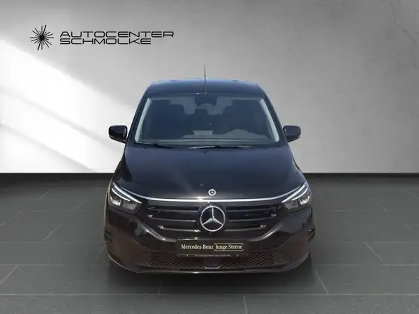 MERCEDES-BENZ EQT 200 (9/15)