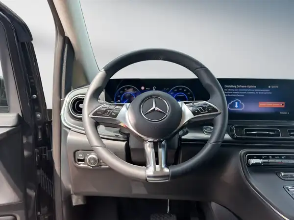 MERCEDES-BENZ EQV 300 (11/15)