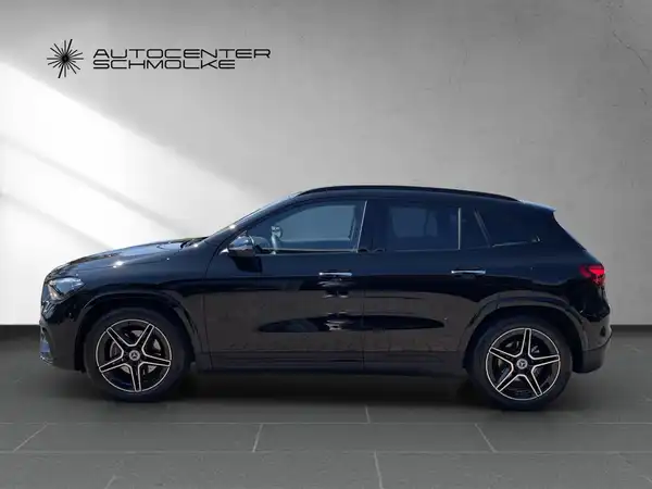 MERCEDES-BENZ GLA 200 (3/15)