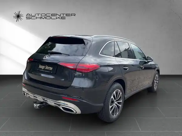MERCEDES-BENZ GLC 200 (6/15)