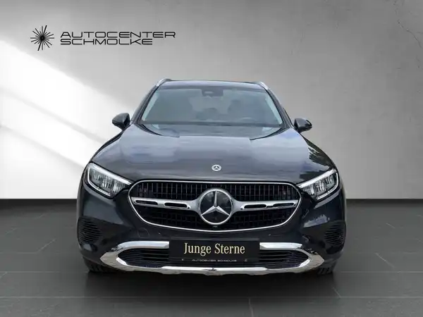 MERCEDES-BENZ GLC 200 (9/15)