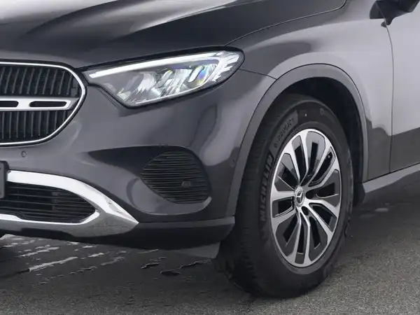 MERCEDES-BENZ GLC 200 (4/13)