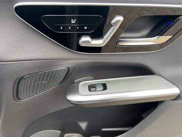 MERCEDES-BENZ GLC 200 (12/15)