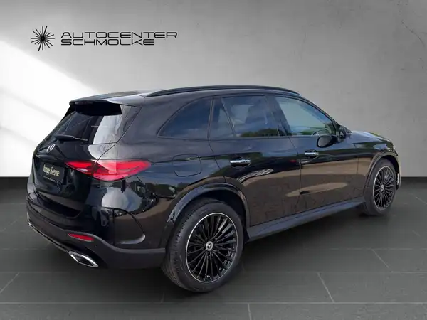 MERCEDES-BENZ GLC 200 (6/15)
