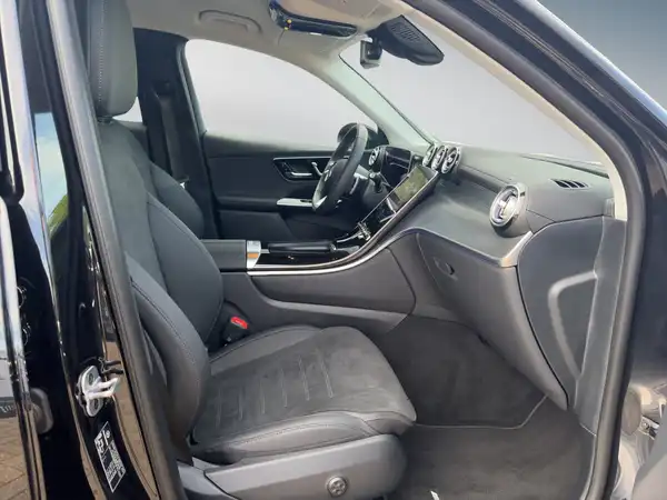 MERCEDES-BENZ GLC 200 (10/15)