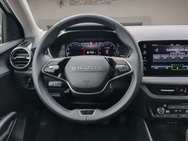 ŠKODA FABIA (13/15)
