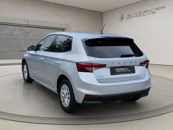 ŠKODA FABIA (4/15)