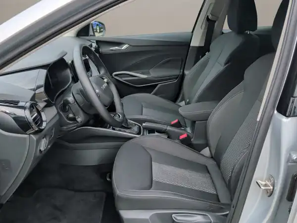 ŠKODA FABIA (9/15)