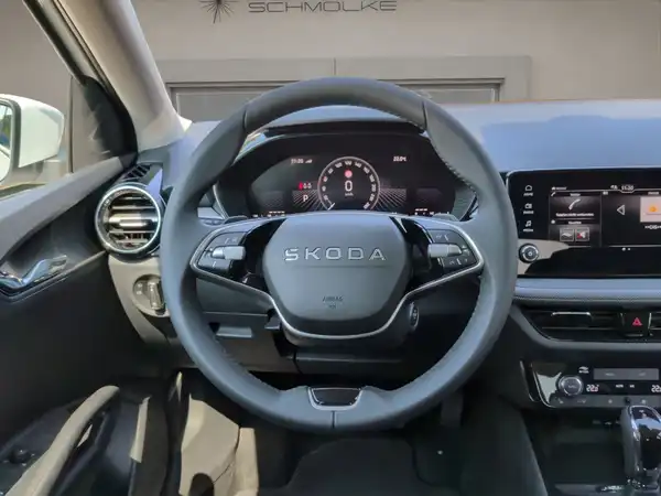 ŠKODA FABIA (13/15)