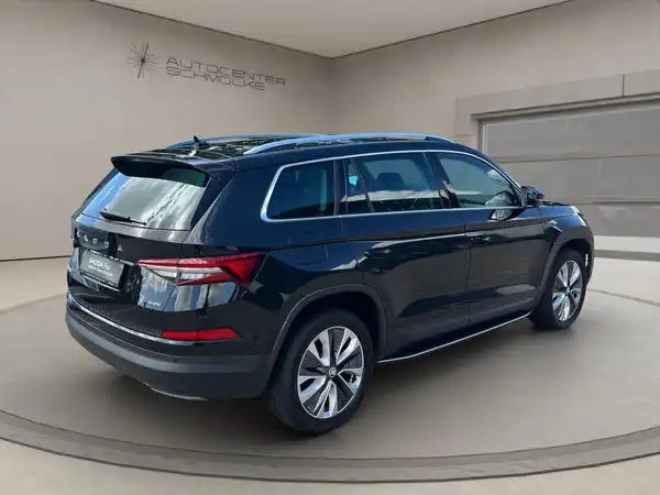 ŠKODA KODIAQ (6/15)
