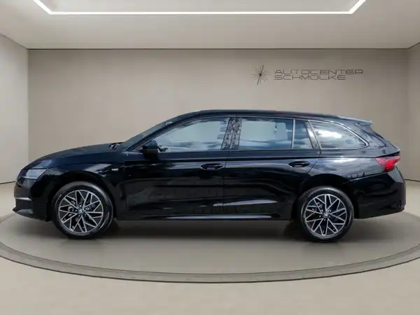 ŠKODA OCTAVIA (3/15)