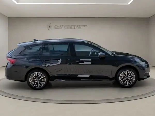 ŠKODA OCTAVIA (7/15)