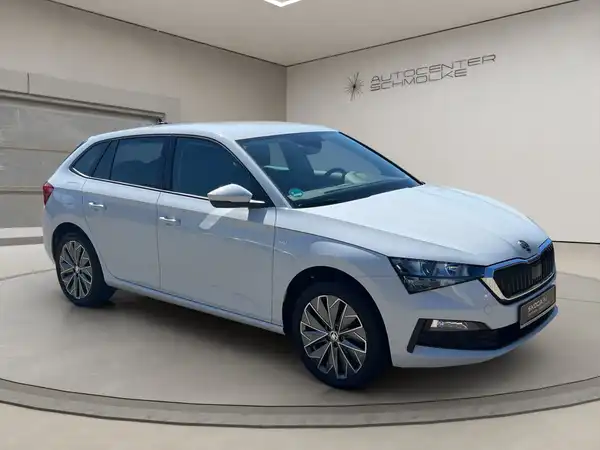 ŠKODA SCALA (8/15)