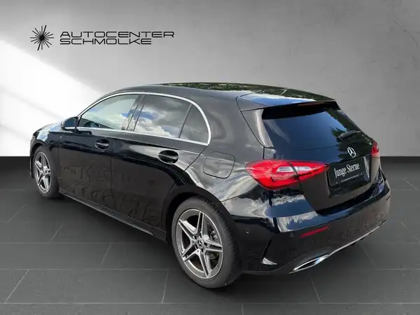MERCEDES-BENZ A 180 (4/15)