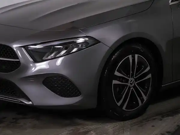 MERCEDES-BENZ A 180 (4/14)