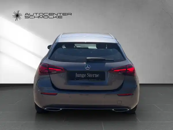 MERCEDES-BENZ A 200 (5/15)