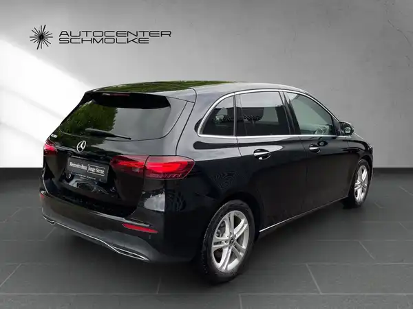 MERCEDES-BENZ B 200 (6/15)