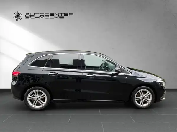 MERCEDES-BENZ B 200 (7/15)
