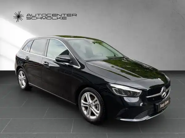 MERCEDES-BENZ B 200 (8/15)