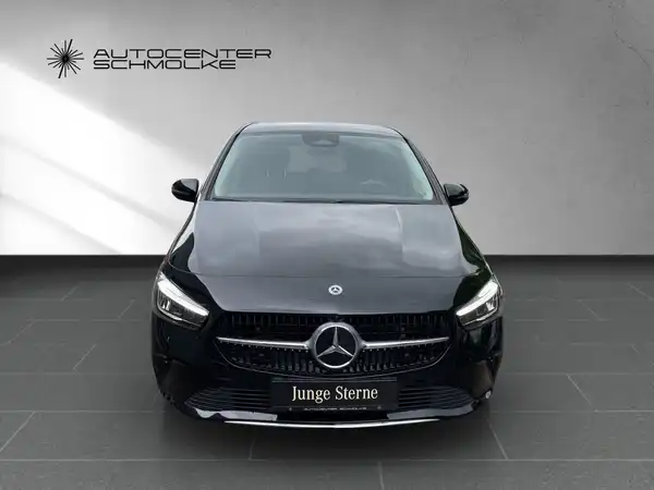 MERCEDES-BENZ B 200 (9/15)
