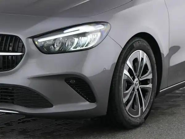 MERCEDES-BENZ B 200 (4/13)