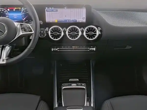 MERCEDES-BENZ B 180 (6/13)