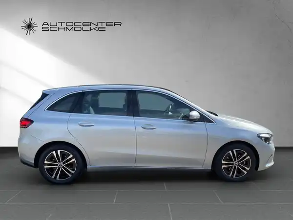 MERCEDES-BENZ B 200 (7/15)