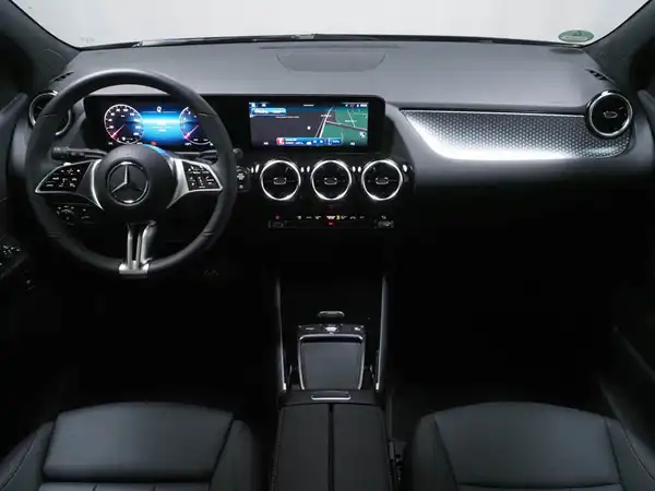 MERCEDES-BENZ B 180 (9/14)