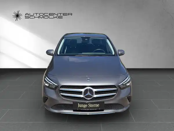 MERCEDES-BENZ B 250 (9/15)