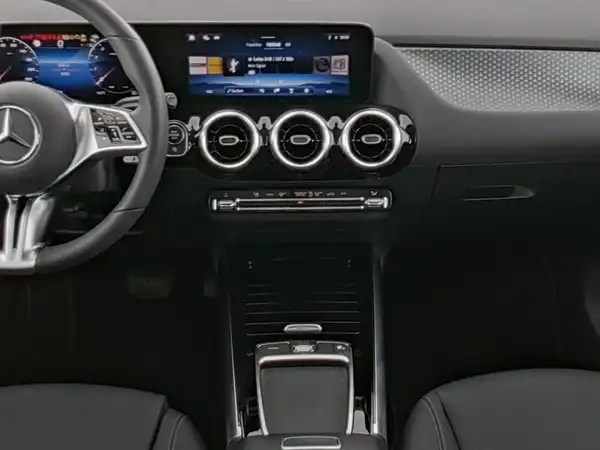 MERCEDES-BENZ B 200 (6/13)