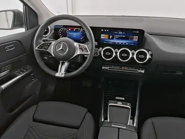 MERCEDES-BENZ B 200 (7/13)