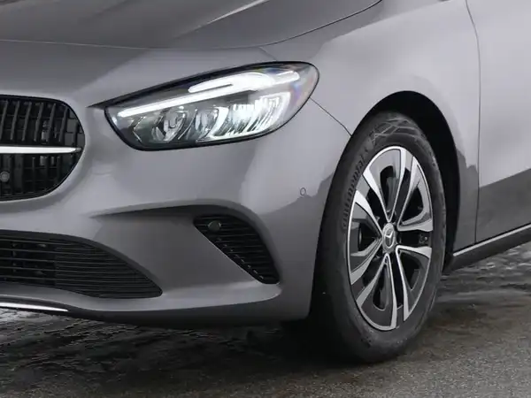 MERCEDES-BENZ B 180 (4/13)