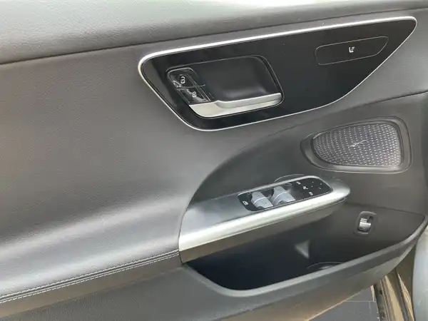 MERCEDES-BENZ C 180 (12/15)