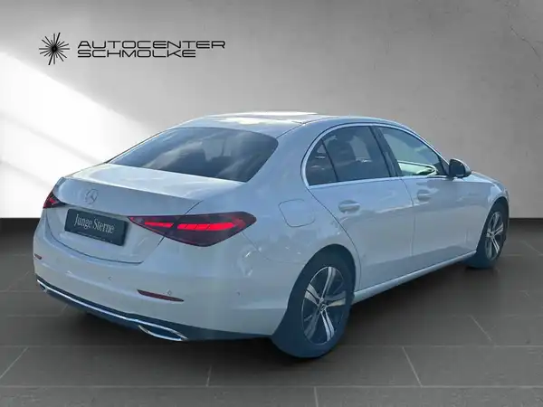 MERCEDES-BENZ C 180 (6/15)