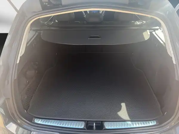 MERCEDES-BENZ C 180 (12/15)