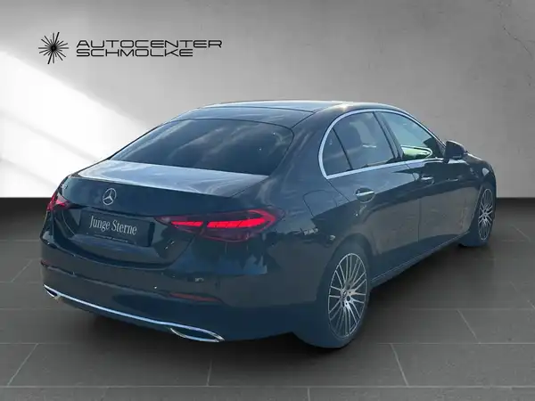 MERCEDES-BENZ C 180 (6/15)
