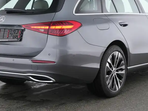 MERCEDES-BENZ C 300 (5/13)