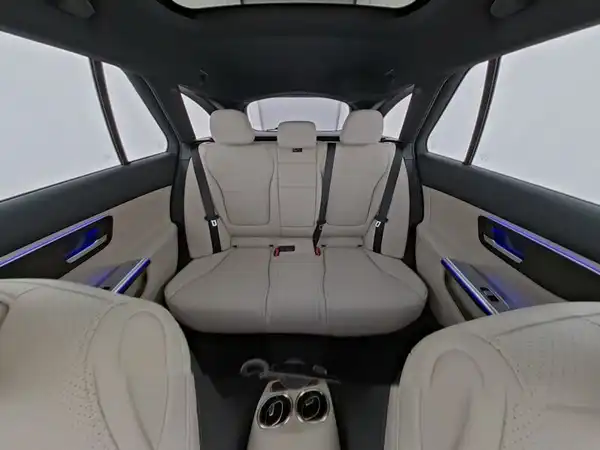 MERCEDES-BENZ C 300 (9/13)