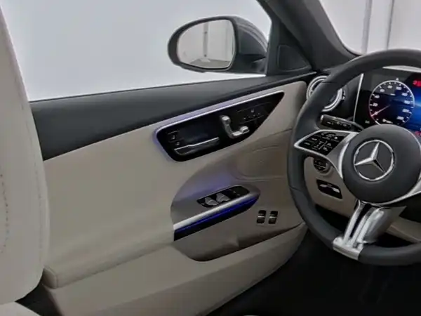 MERCEDES-BENZ C 300 (10/13)