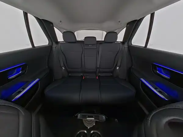 MERCEDES-BENZ C 180 (9/13)