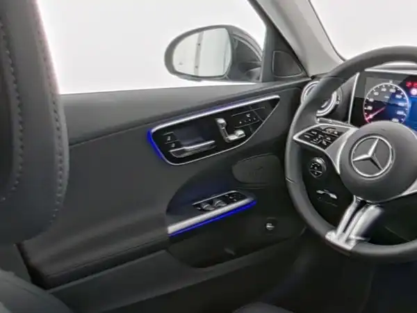 MERCEDES-BENZ C 180 (10/13)