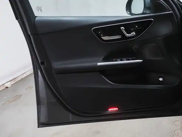 MERCEDES-BENZ C 180 (7/14)