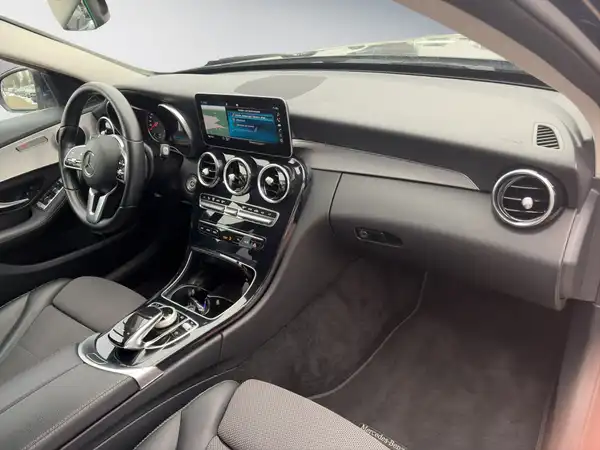 MERCEDES-BENZ C 180 (11/15)