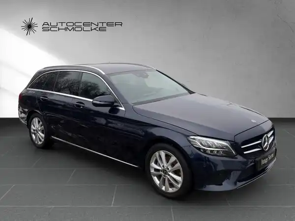 MERCEDES-BENZ C 180 (8/15)